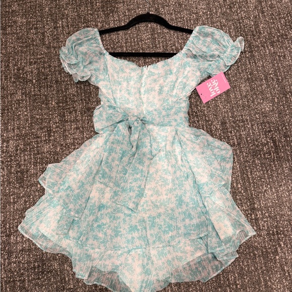 Women’s Floral Romper - Picture 4 of 4